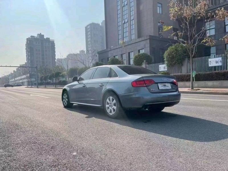 紹興12年奧迪A4L9