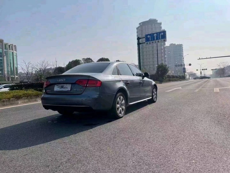 紹興12年奧迪A4L10