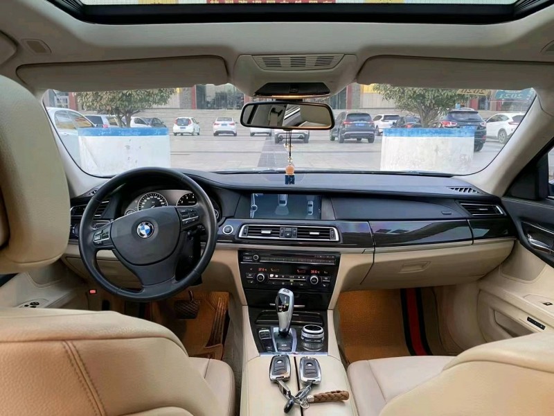 潍坊13年宝马7系6