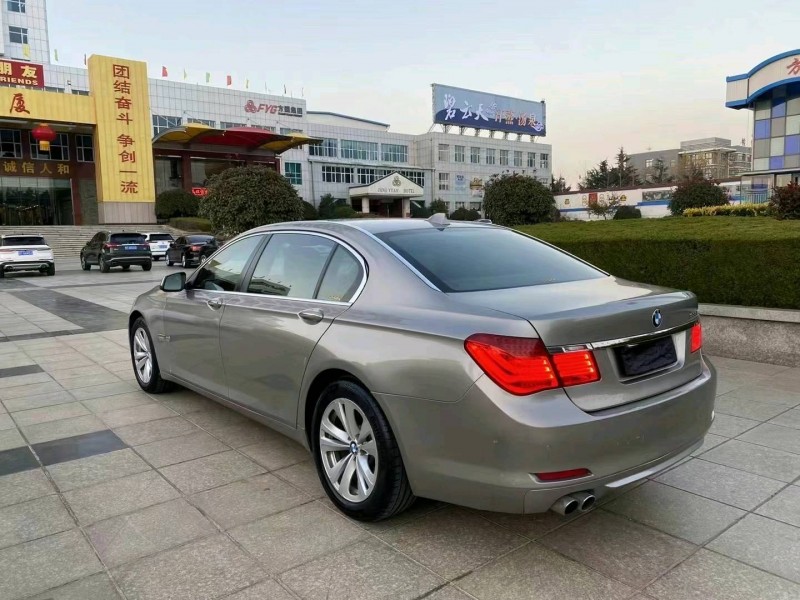 潍坊13年宝马7系7