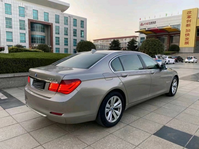 潍坊13年宝马7系8