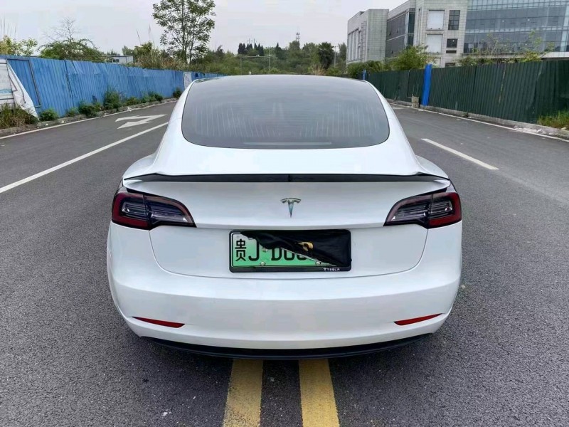 重慶19年特斯拉MODEL 32