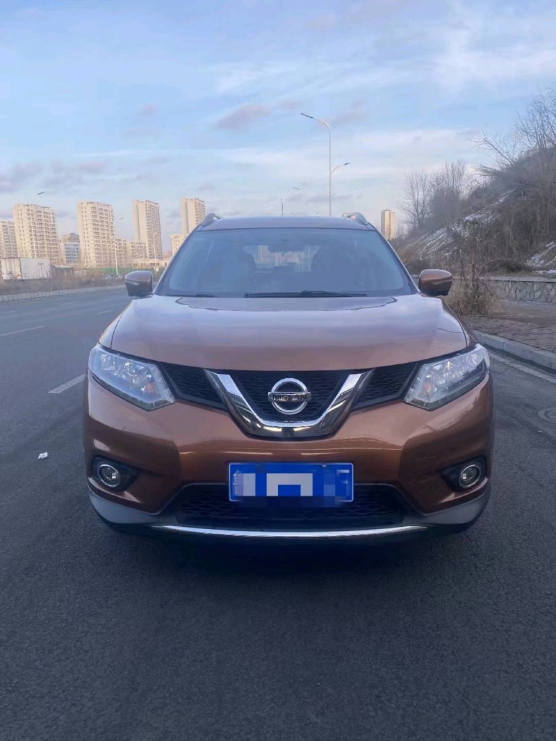 煙臺14年日產奇駿8