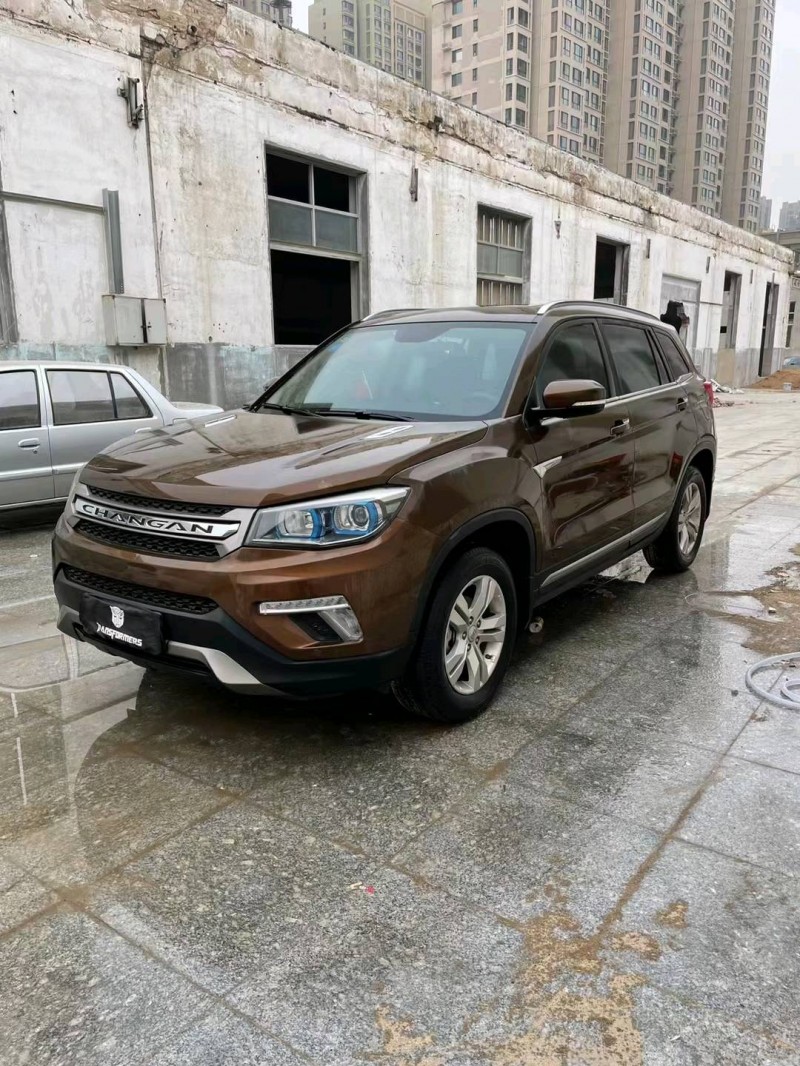 石家莊18年長安汽車CS758
