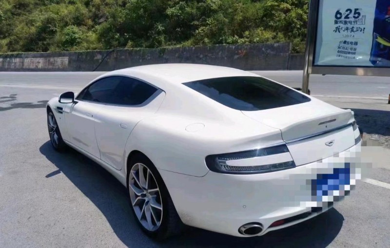 廣州17年阿斯頓·馬丁AstonMartin3