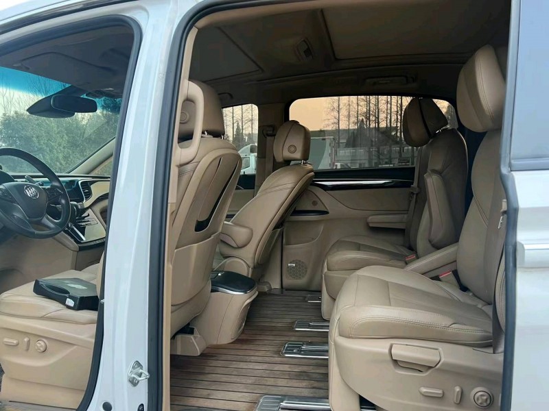 徐州18年别克GL85