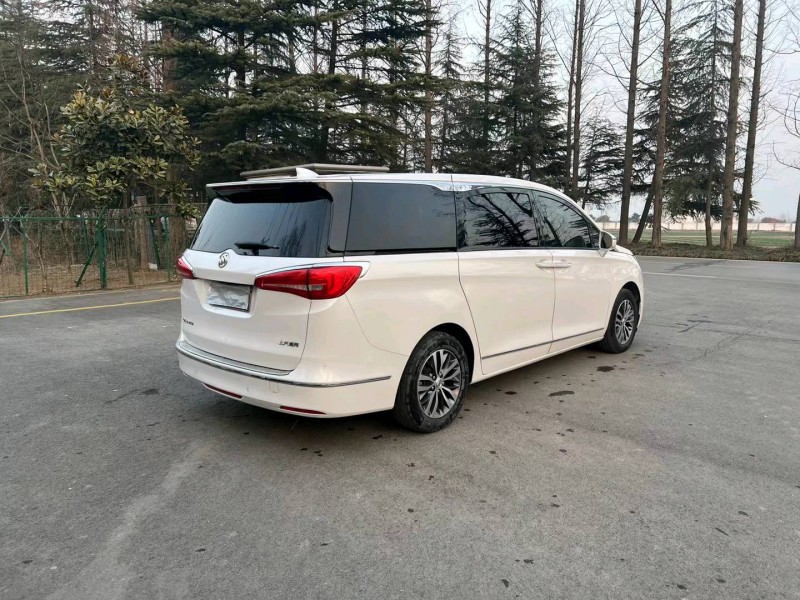 徐州18年别克GL82