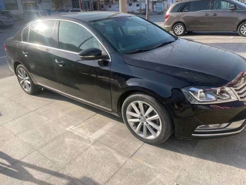 济南12年大众迈腾5