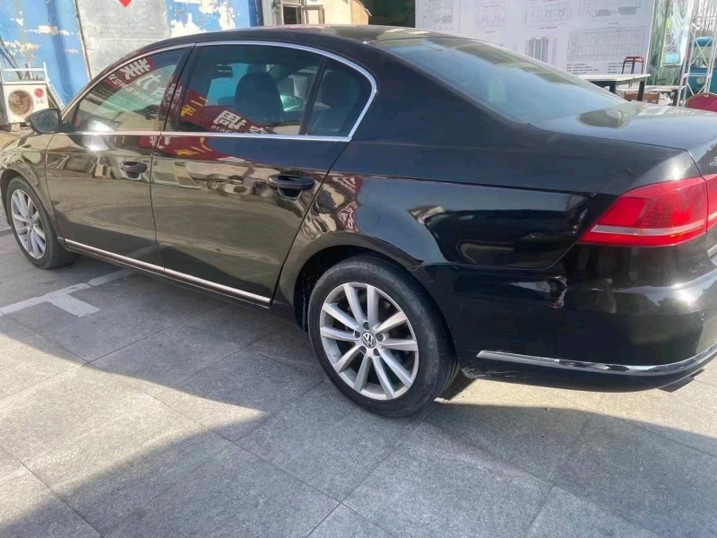 济南12年大众迈腾4