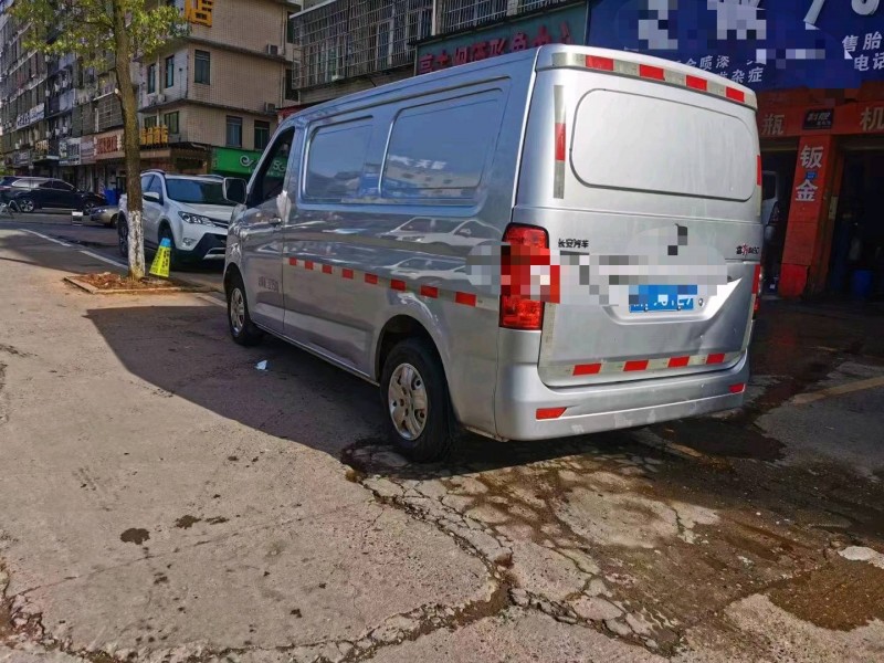 長沙21年長安汽車睿行2
