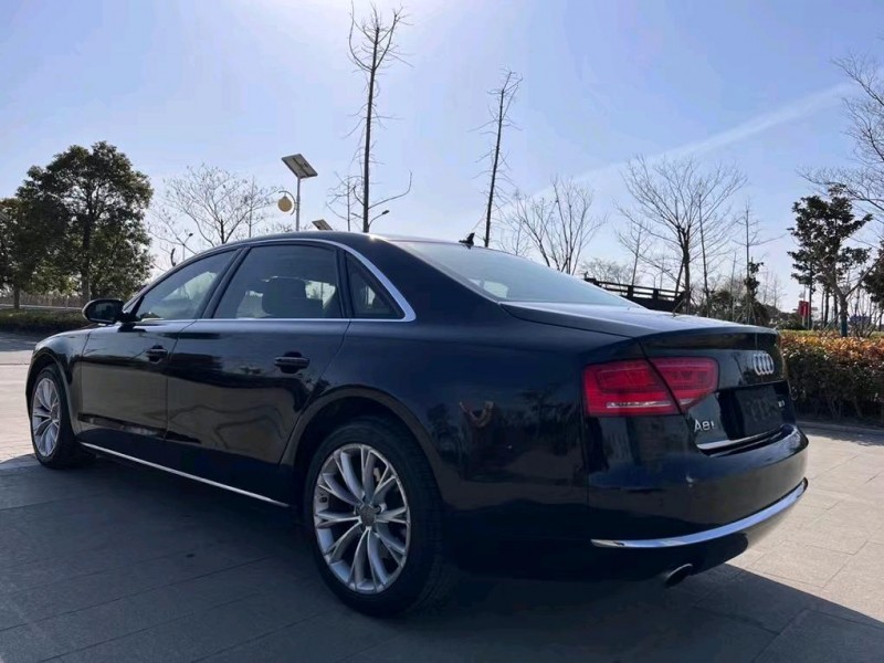 鹽城12年奧迪A8L8