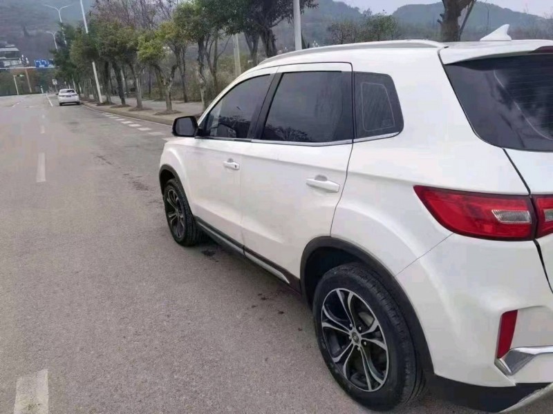 銅仁19年一汽森雅R75