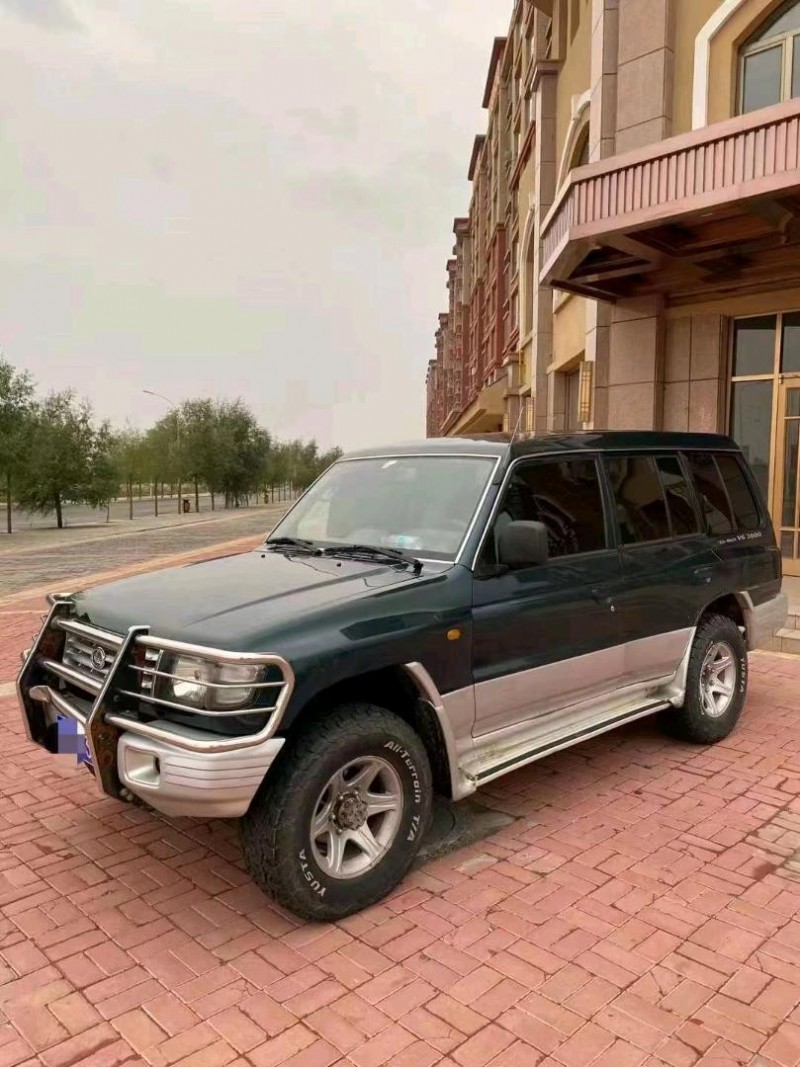 赤峰14年獵豹汽車黑金剛2