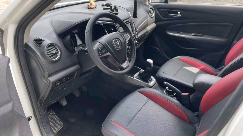 邢台16年长安汽车CS152