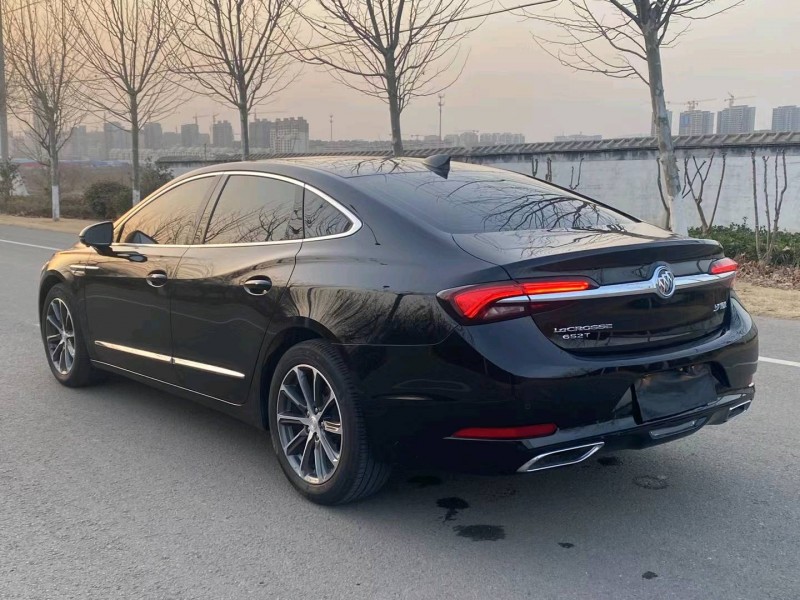 徐州20年别克君越8