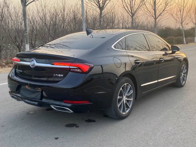 徐州20年别克君越9