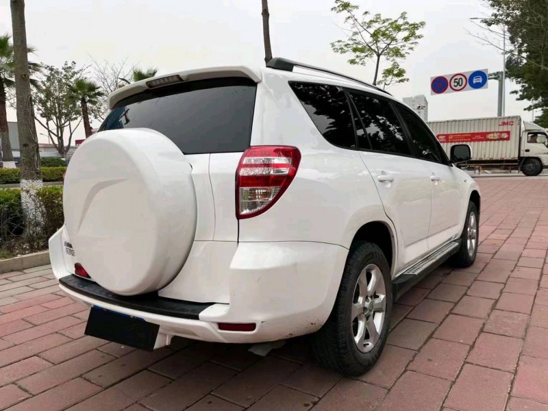三明12年豐田RAV46
