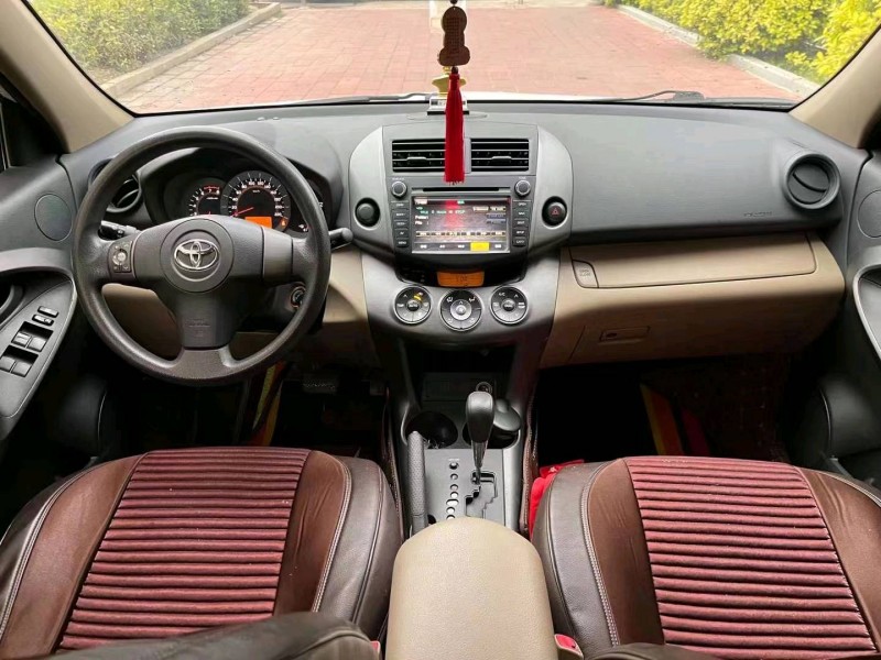 三明12年豐田RAV48
