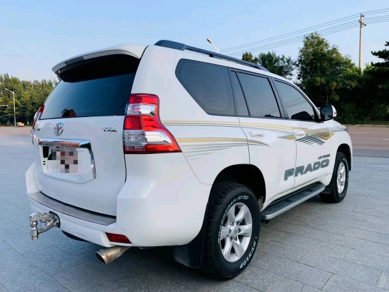 北京14年丰田普拉多2