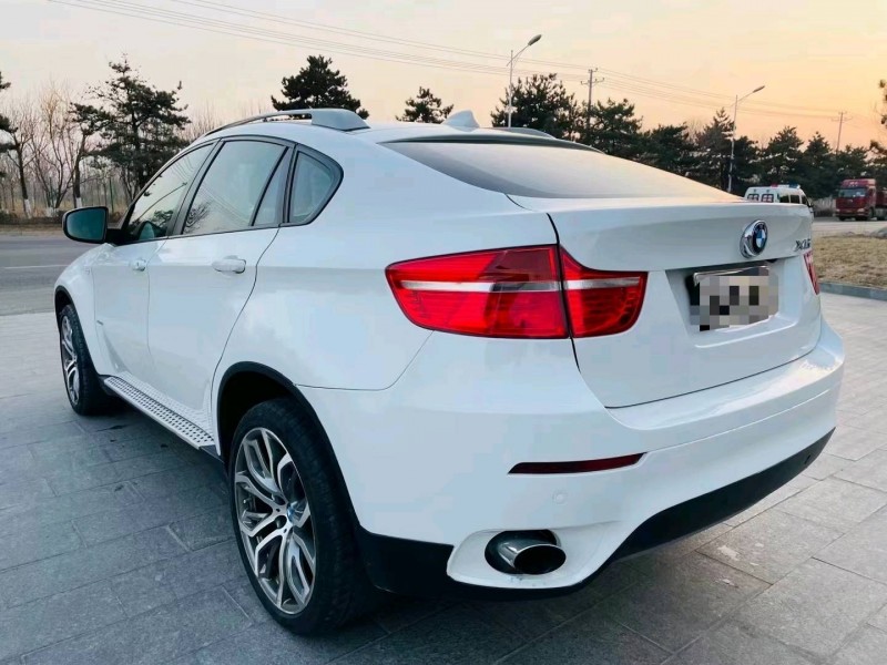 北京12年宝马X61