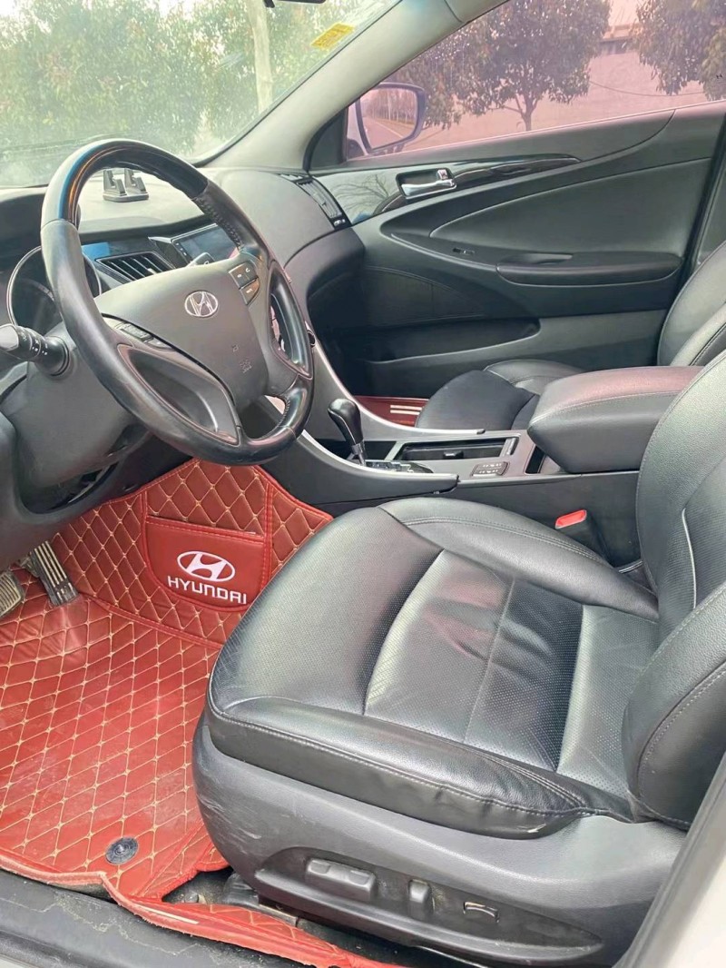 徐州17年现代索纳塔八4