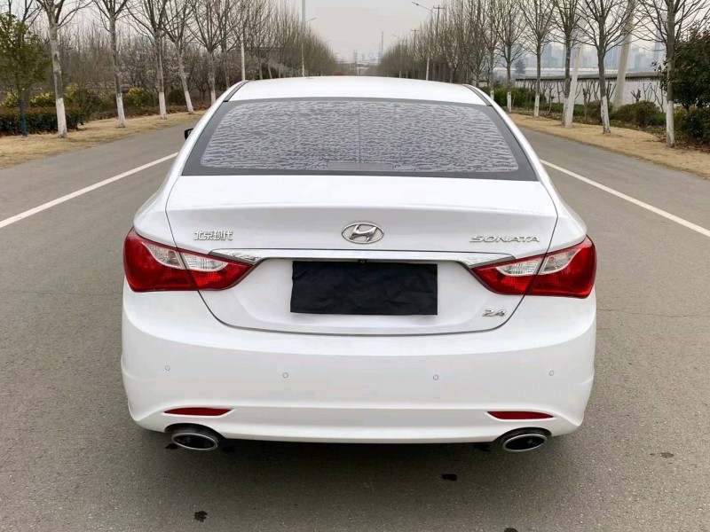 徐州17年现代索纳塔八7