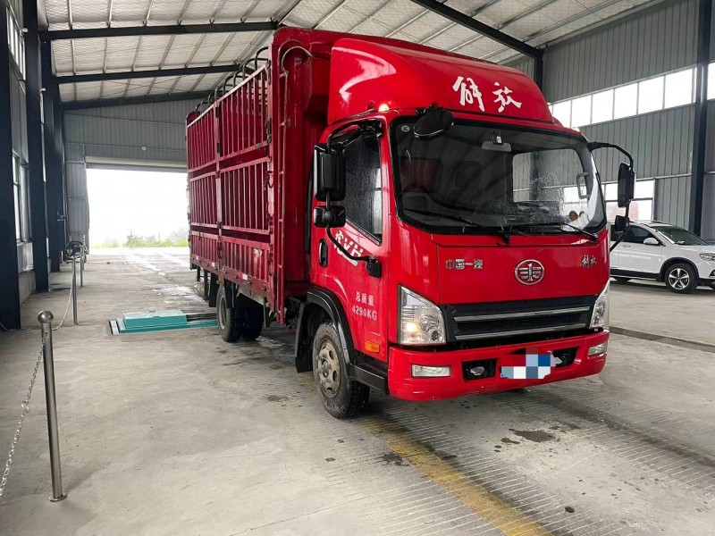 鄭州21年解放解放卡車3