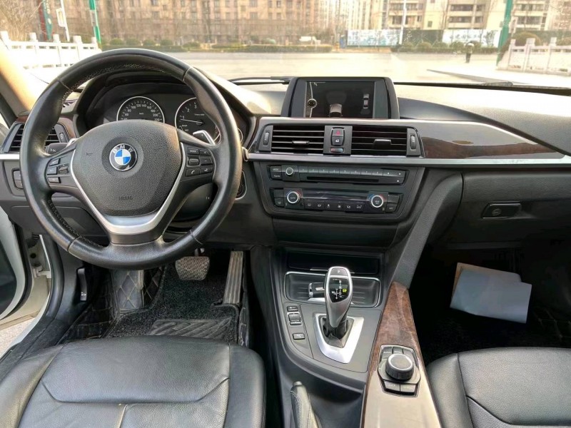 徐州13年宝马3系8