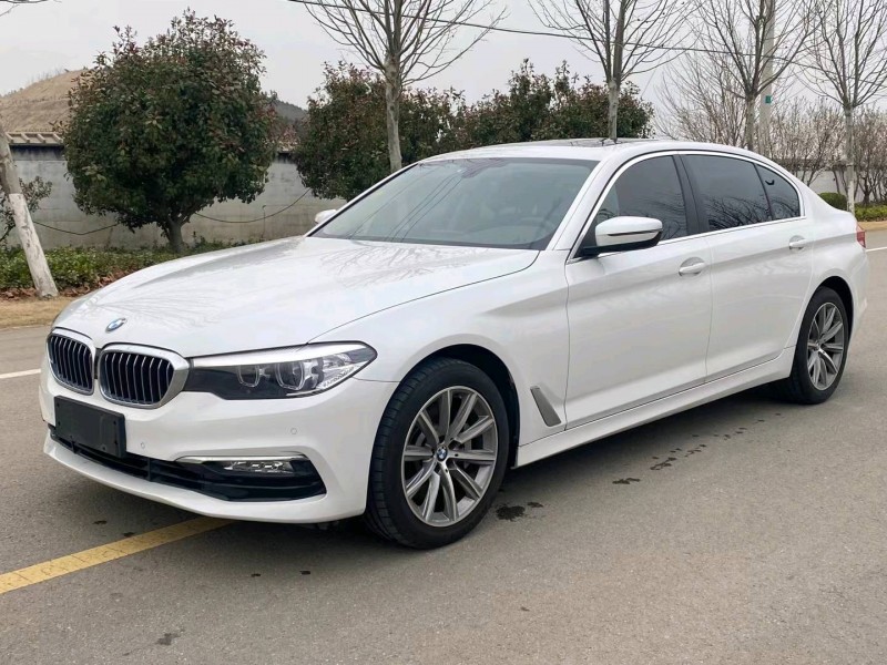 徐州17年宝马5系3