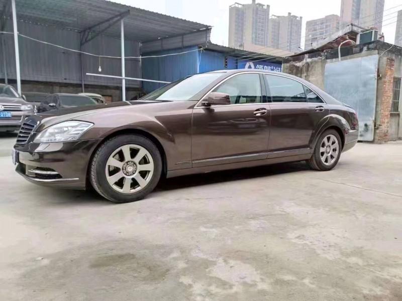宜昌10年奔馳S4