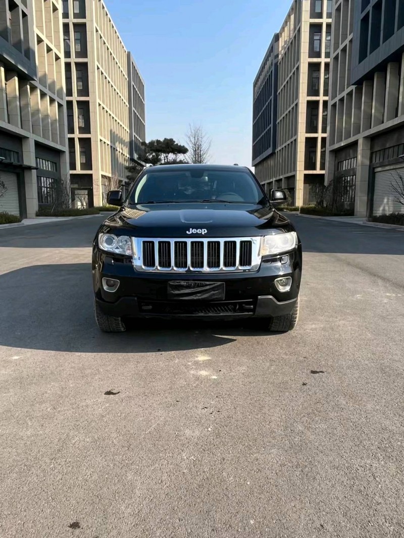 徐州13年Jeep大切諾基1