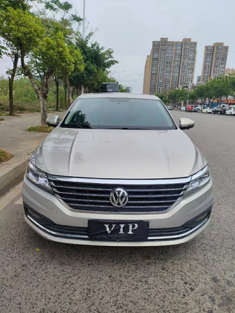 貴陽20年大眾朗逸1