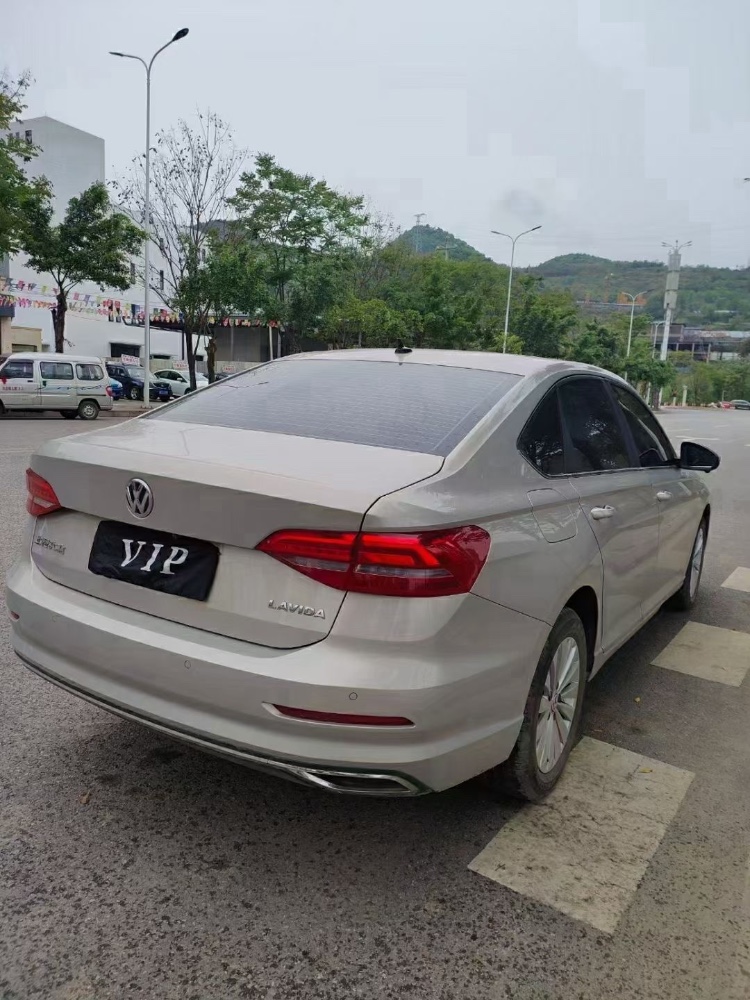 貴陽20年大眾朗逸6