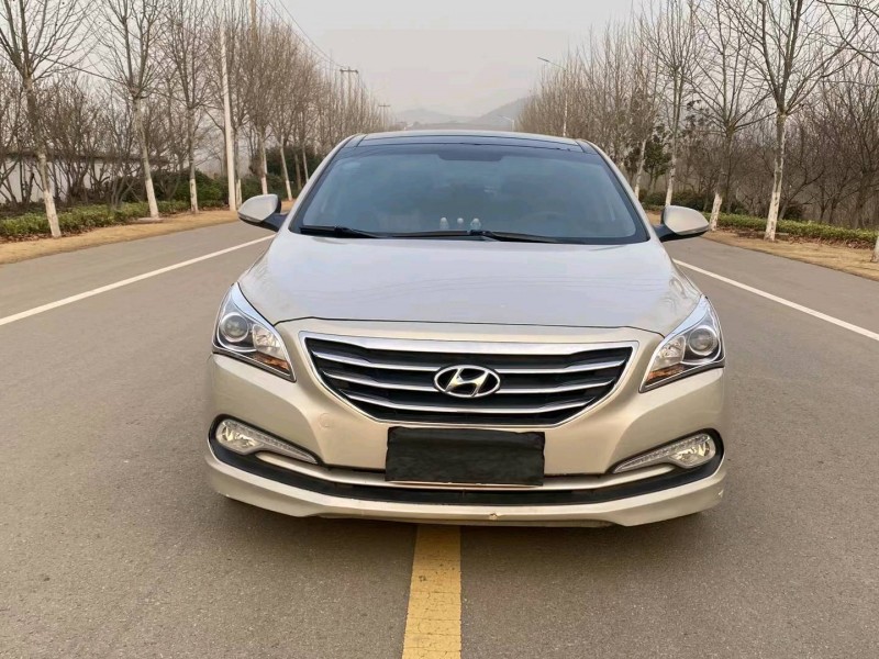 徐州16年现代名图1