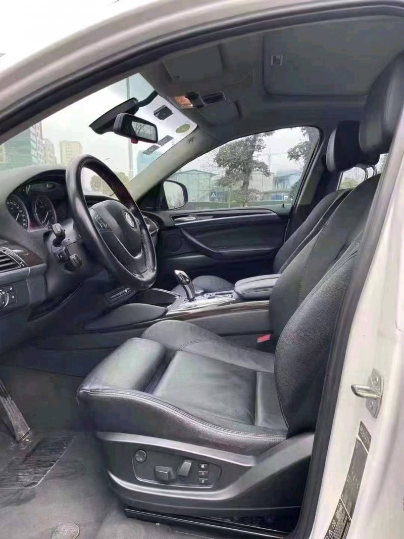 北京12年宝马X65