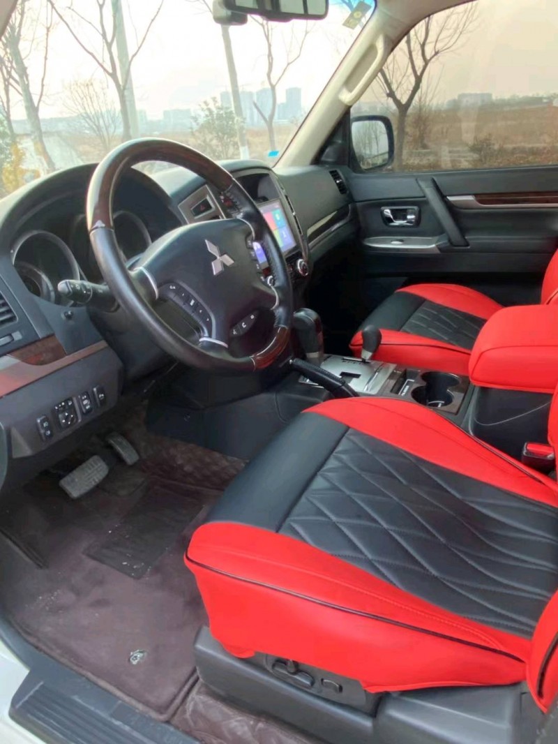 徐州20年三菱帕杰罗4
