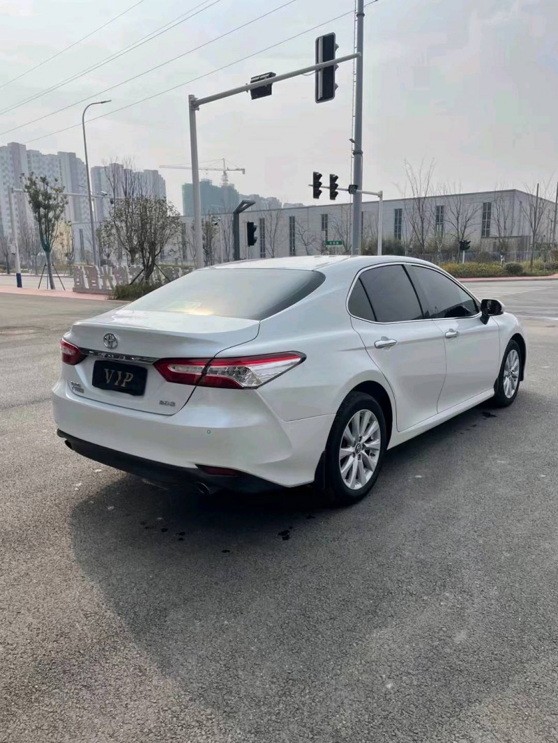 徐州18年丰田凯美瑞7