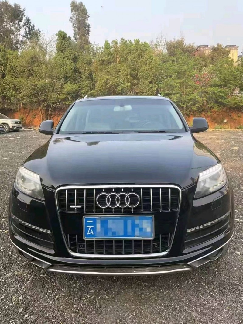 保山14年奧迪Q78