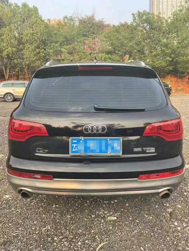 保山14年奧迪Q77