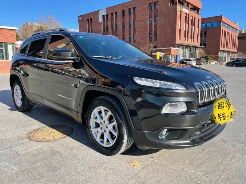 北京16年Jeep自由光8