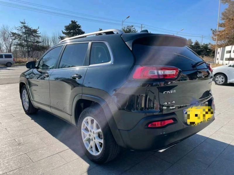 北京16年Jeep自由光3