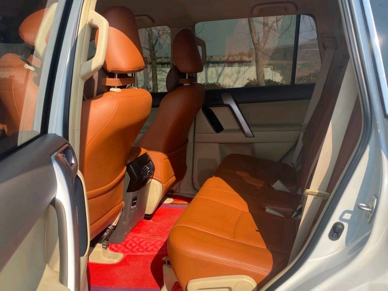 徐州17年丰田普拉多7