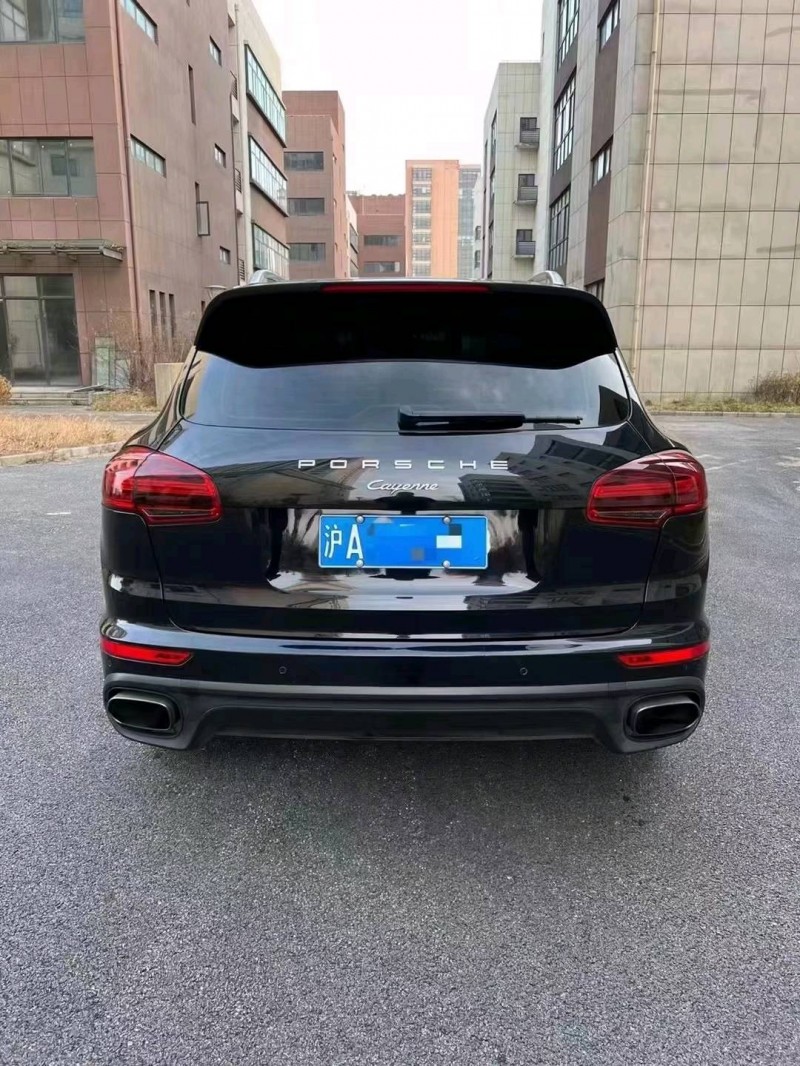 上海17年保時捷卡宴9