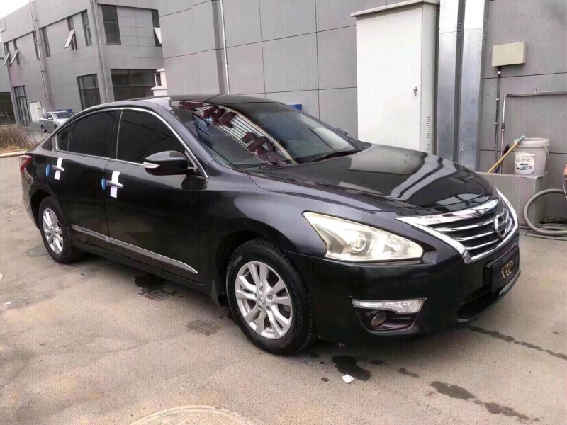 攀枝花15年日產天籟5