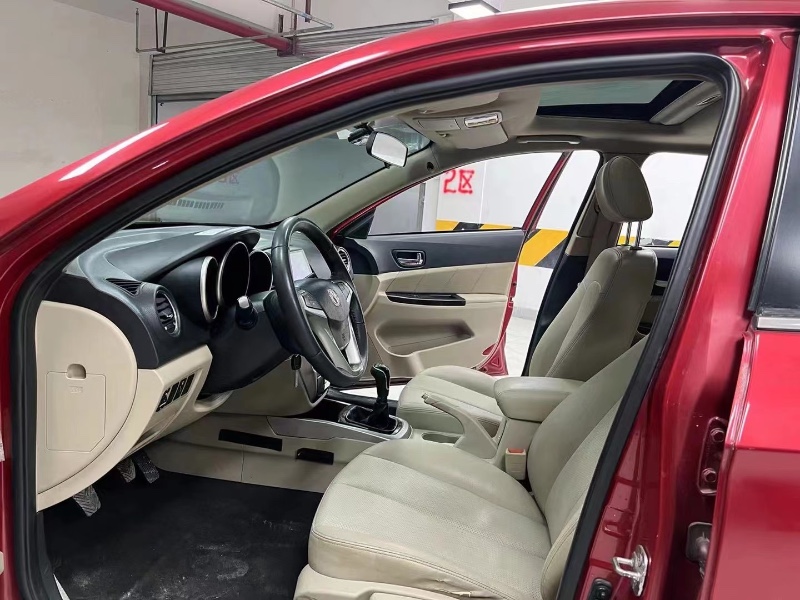 成都13年長安汽車逸動3
