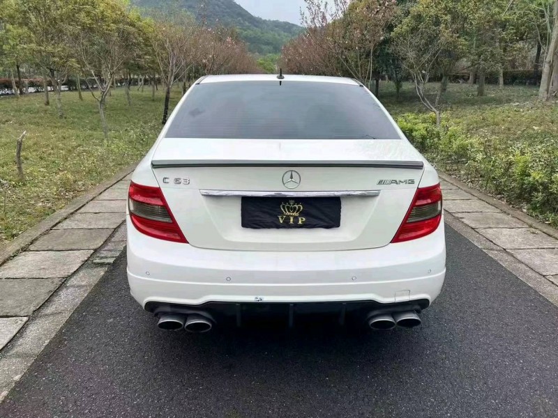 金華11年奔馳C8