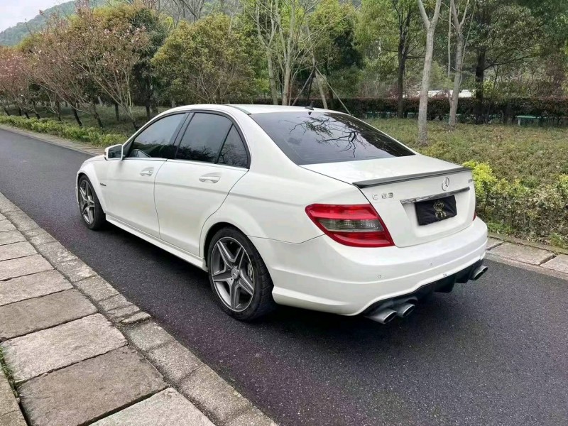 金華11年奔馳C7