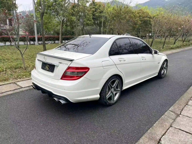 金華11年奔馳C9
