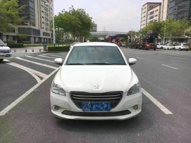 南平17年標致3011