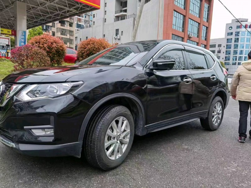 湘潭20年日產奇駿7